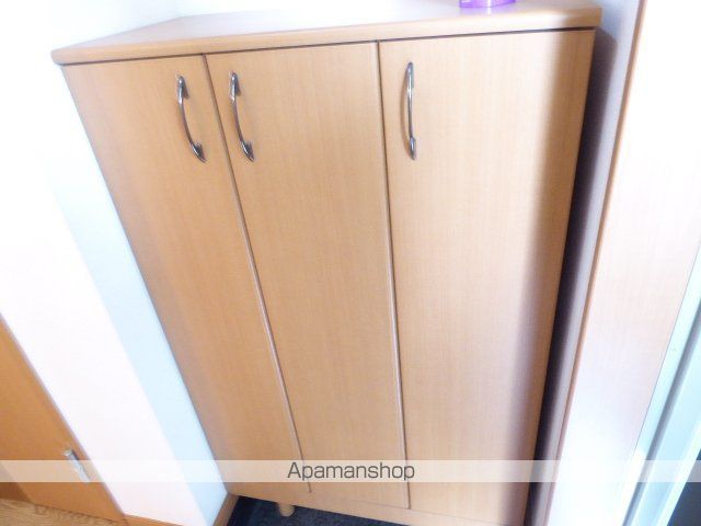 名鉄名古屋本線 妙興寺駅 徒歩18分 2階建 築19年の玄関写真