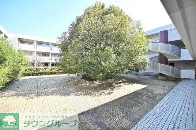 クレセントコート川崎の外観写真