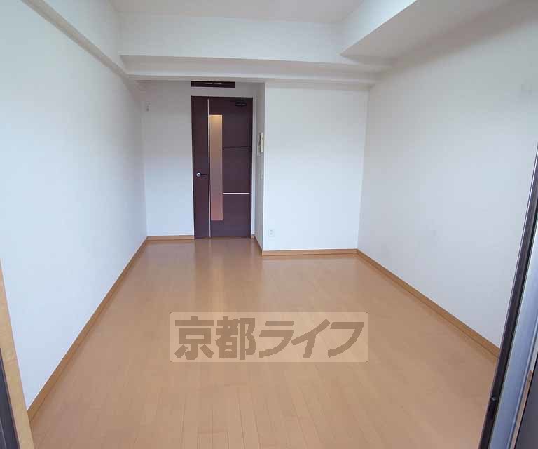 居室・リビング　広々とした室内。高級感が伺えます！