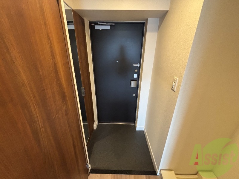 プレサンス淡路駅前の玄関写真