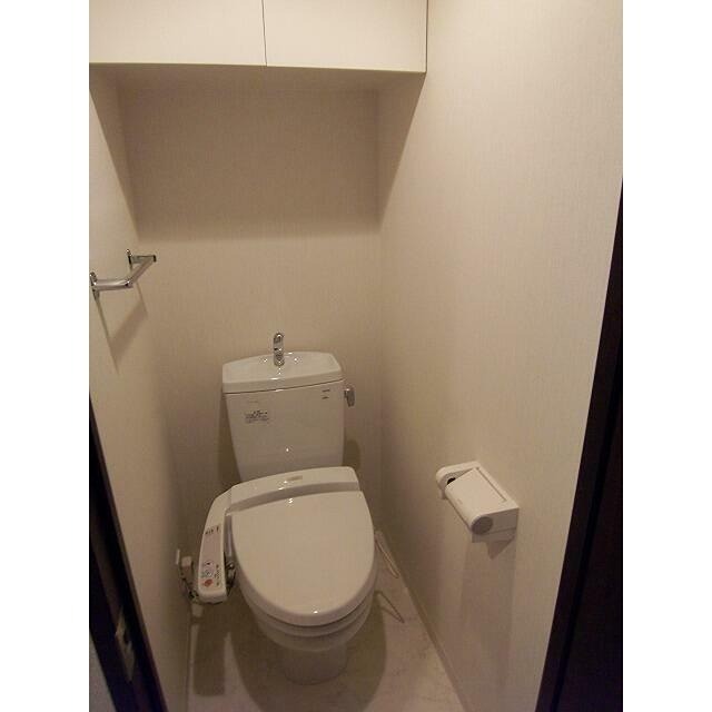 トイレ　※同仕様写真含む