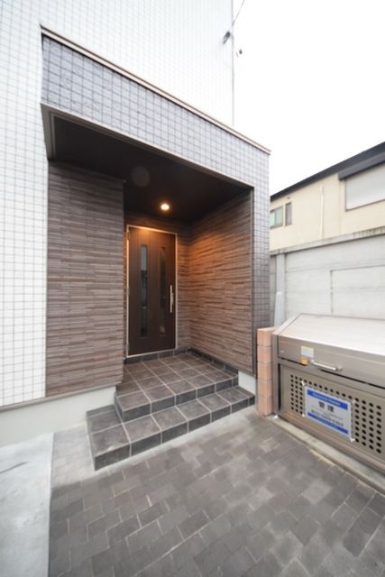 エントランス　☆お問い合わせはお早めに☆