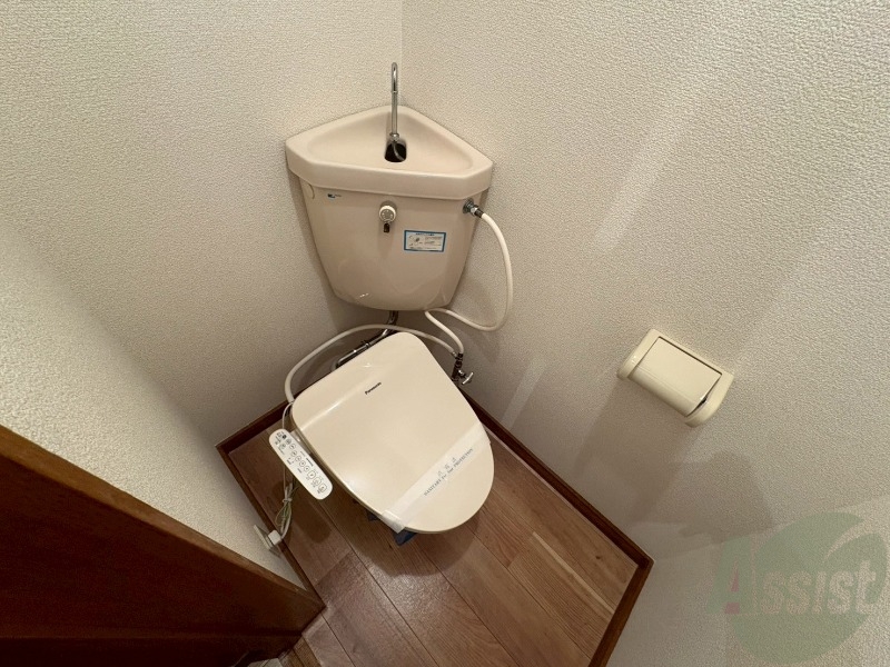 トイレ　トイレです。ウォシュレット付を探している方、おすすめです。