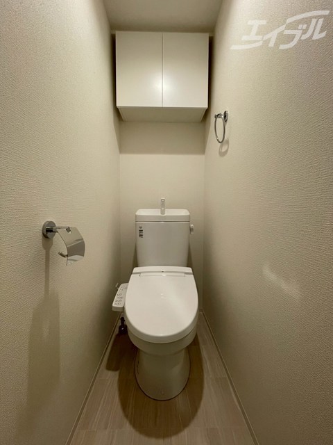 地下鉄谷町線 東梅田駅 徒歩8分 15階建 築1年のトイレ写真