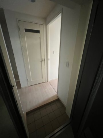ラティス新橋の玄関写真