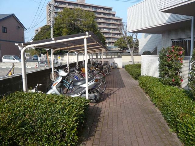 エントランス　駐輪場
