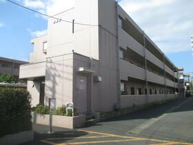 グランドール三鷹 壱番館の外観写真