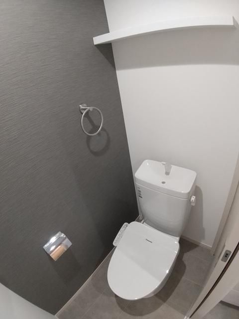 京成千原線 千葉寺駅 徒歩6分 3階建 築1年のトイレ写真