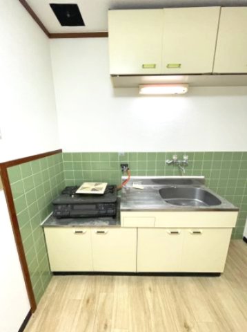 キッチン　(参考)同マンション同間取り他部屋の写真
