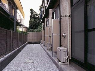 バルコニー　フラワーボックス