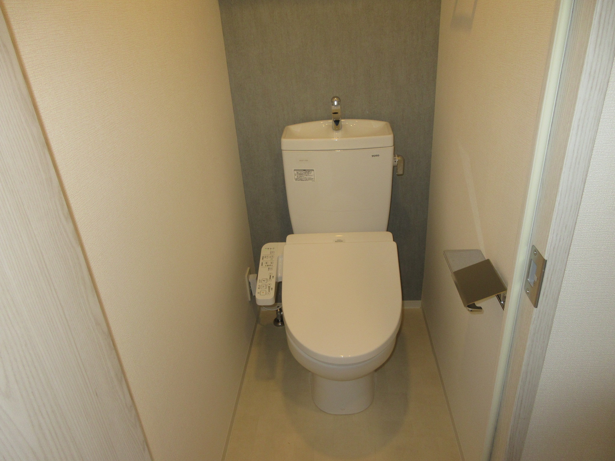 地下鉄谷町線 田辺駅 徒歩3分 13階建 築2年のトイレ写真