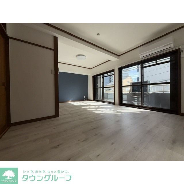 鶴見スカイマンションの居間写真