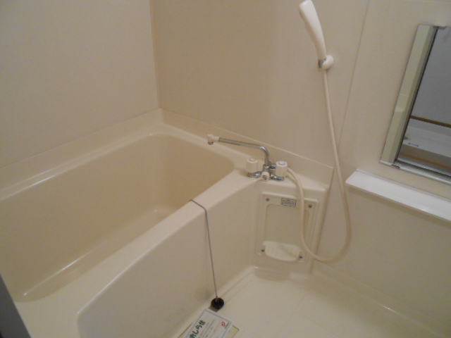 バス・シャワールーム　バス・トイレ各独立