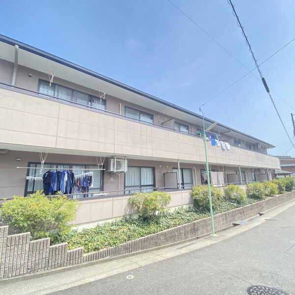 地下鉄東山線 星ケ丘駅 バス乗車時間：12分 最寄りバス停で下車 徒歩5分 築23年