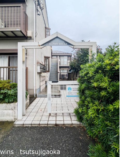 チェリーヒルズの玄関写真