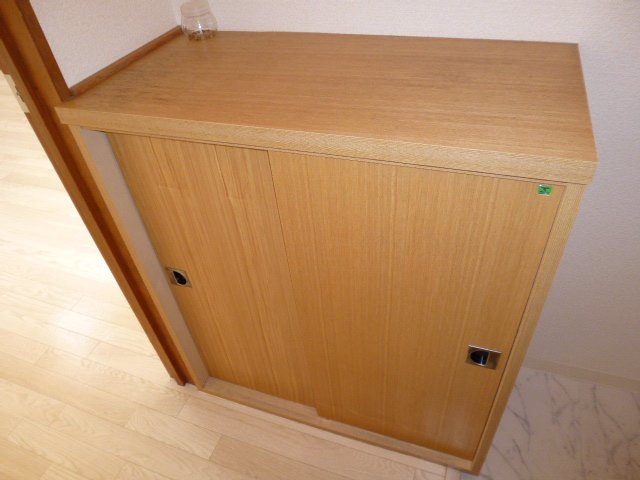 収納　シューズボックス