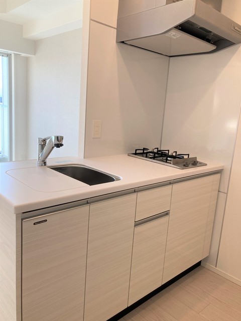 キッチン　※写真は同タイプ住戸です。