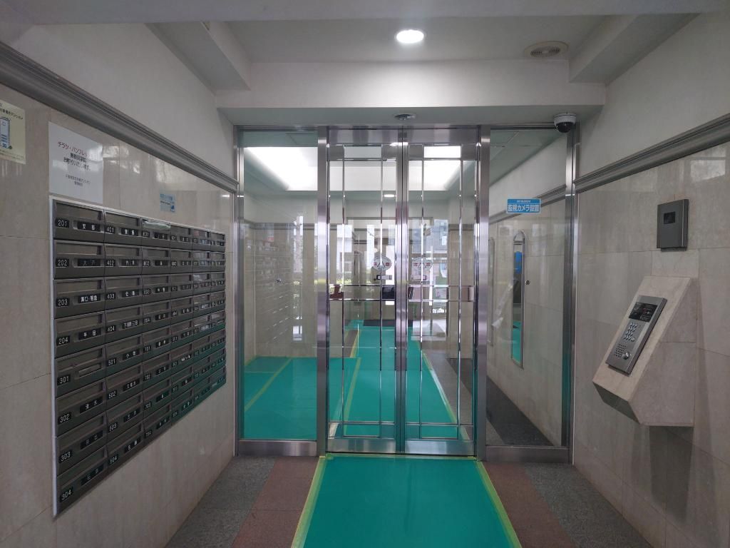 東京メトロ日比谷線 八丁堀駅 徒歩4分 14階建 築29年の外観写真