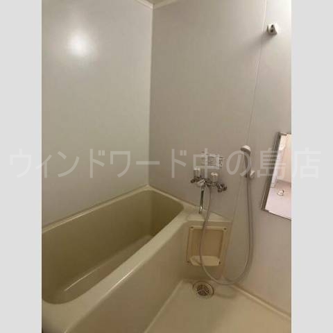 バス・シャワールーム　詳細は、ウィンドワード中の島までご相談下さい。