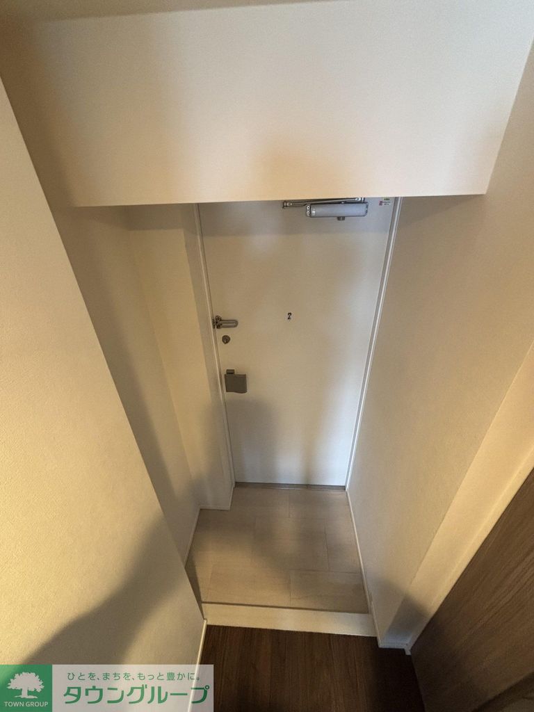 玄関　エントランス