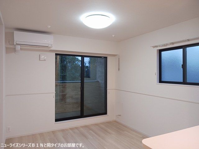 ＪＲ宇都宮線 栗橋駅 徒歩46分 2階建 新築の居間写真