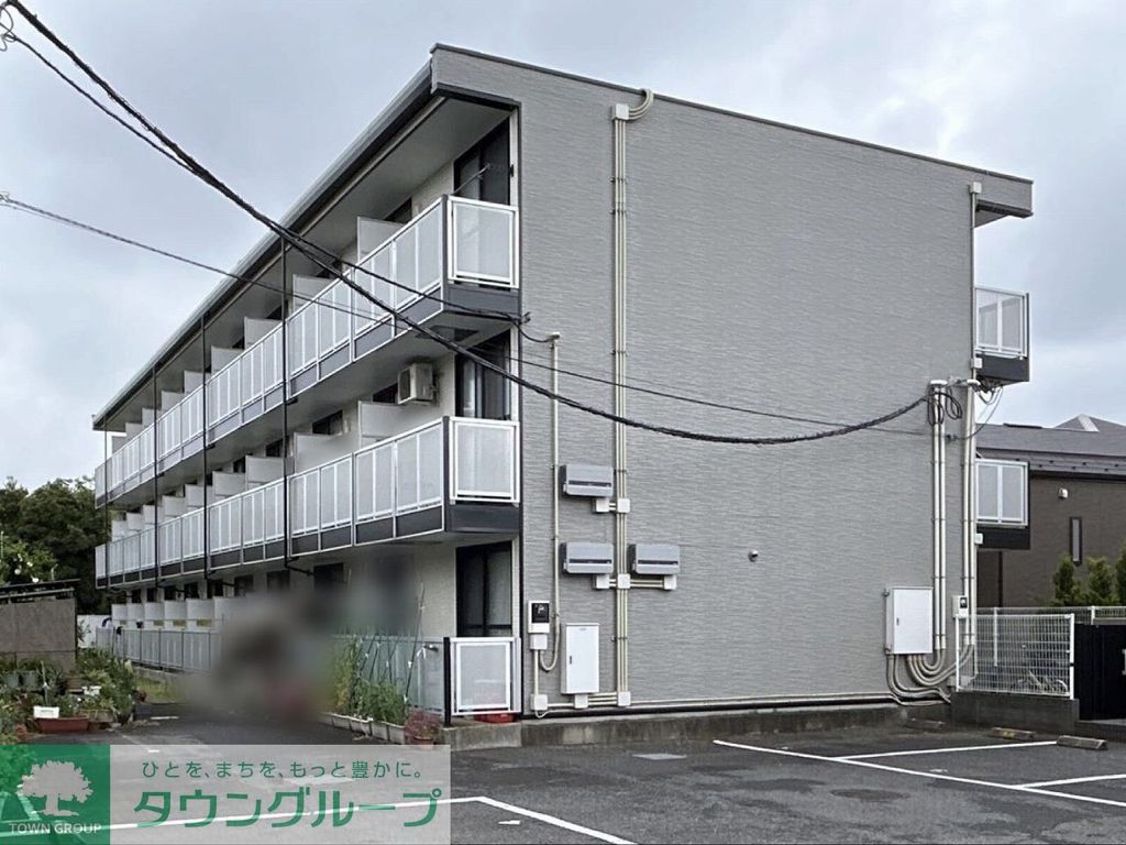 レオパレスチェリーハウスの外観写真