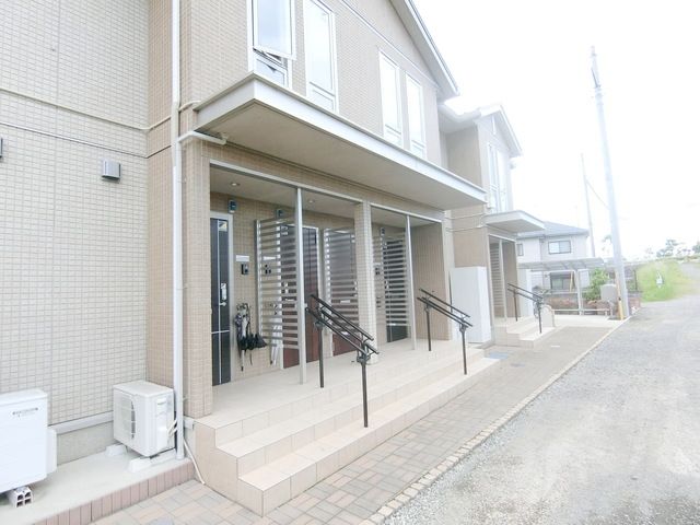 エントランス　★お部屋探しは株式会社タウンハウジング東京まで★