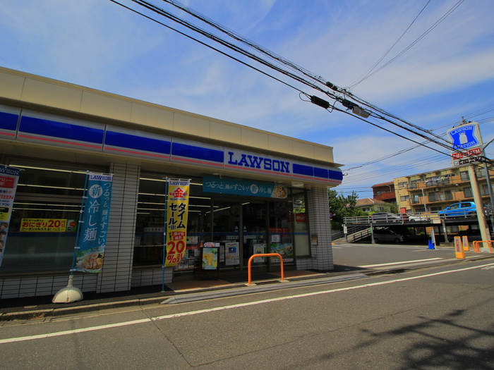 コンビニ　ローソン（コンビニ）まで388m