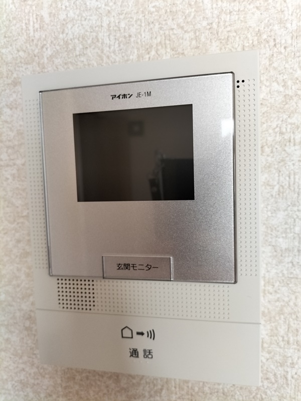 セキュリティ　モニター付きインターホン