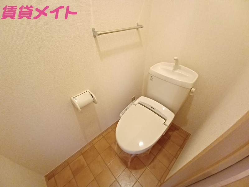 トイレ　同物件別室画像