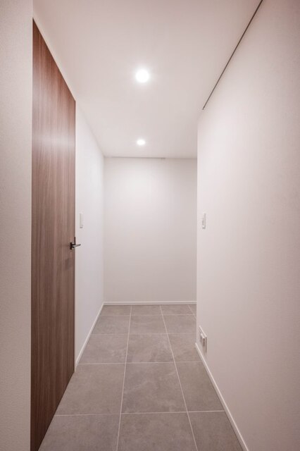 玄関　※写真は同タイプ住戸です。