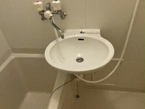 洗面設備　備品や設備仕様は号室等により異なるため現地をご確認ください。