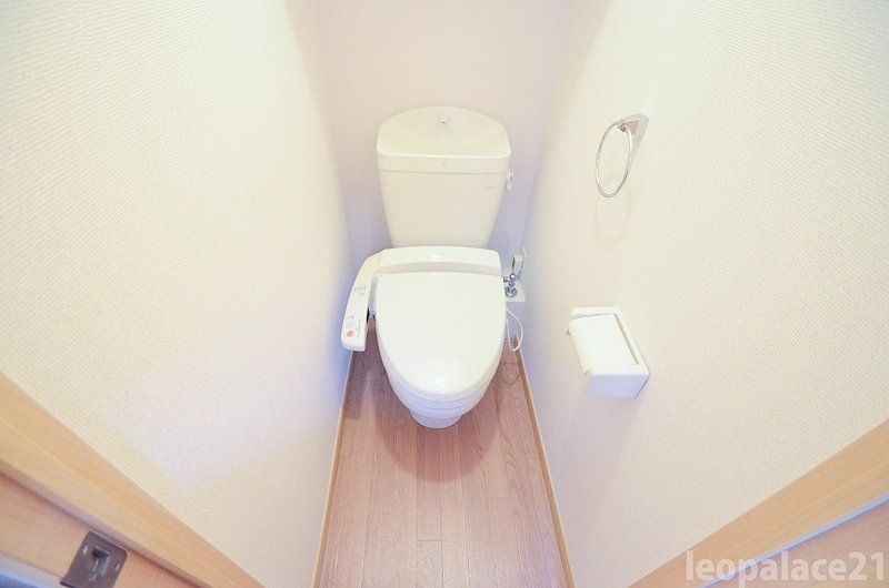 【レオパレスヴィオラIIのトイレ】