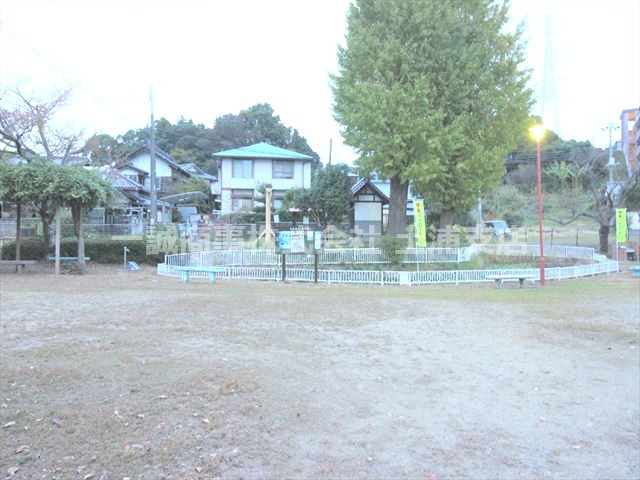 【かすみがうらマンションの公園】