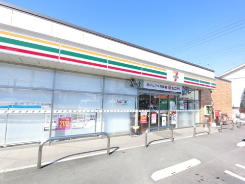 【藤岡市上戸塚のアパートのコンビニ】