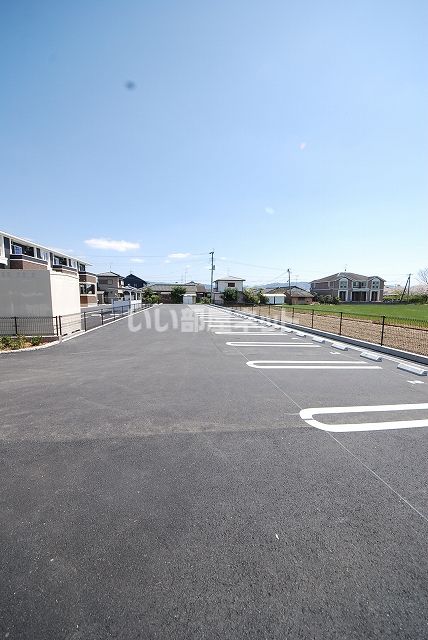 【八代市松崎町のアパートの駐車場】