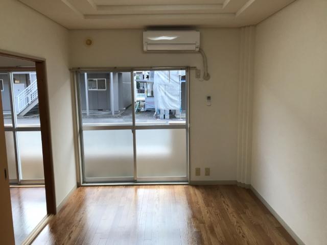 居室・リビング　洋室