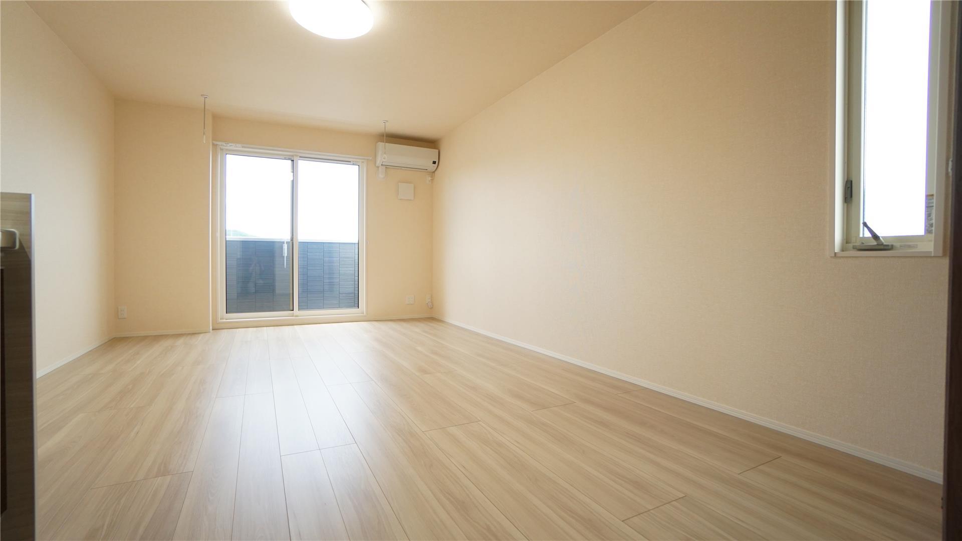 居室・リビング　305号室のお写真です