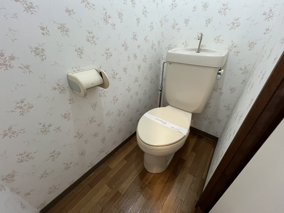 トイレ　※別部屋の写真です