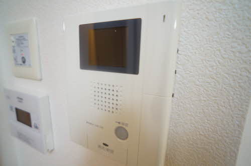 その他　給湯設備、モニター付インターホン