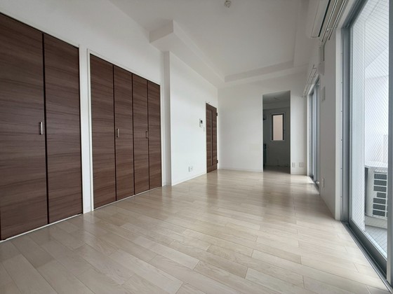 居室・リビング　※別の部屋の写真です