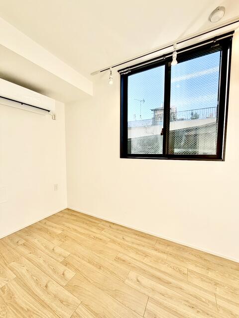 その他部屋・スペース　シンプルで使いやすい寝室空間