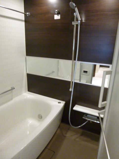 バス・シャワールーム　日々の暮らしに欠かせないお風呂です