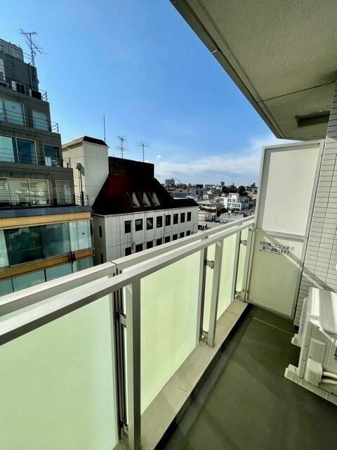 バルコニー　■ワイドバルコニー