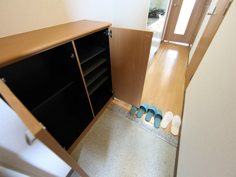 玄関　シューズボックス完備