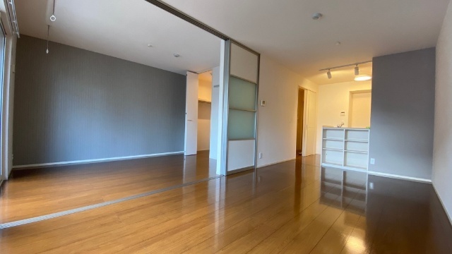 居室・リビング　別号室の写真・現況優先