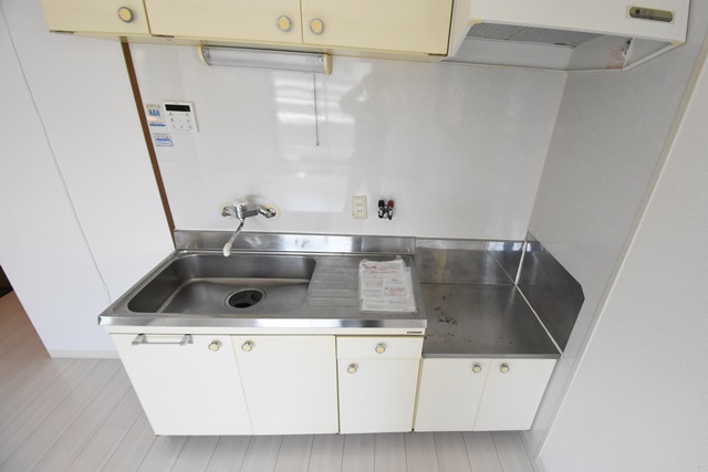 キッチン　壁付けキッチンでスペースを有効活用できます！