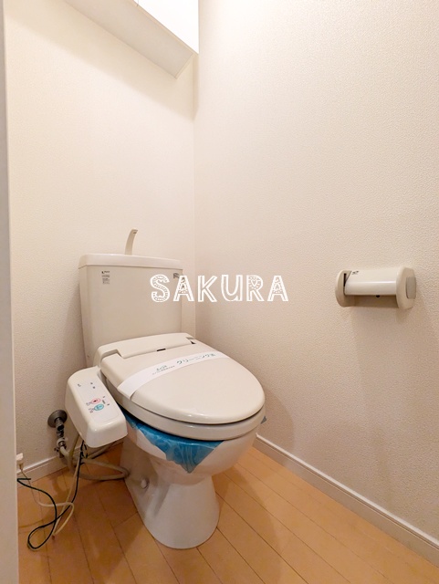 トイレ　嬉しい温水洗浄便座♪