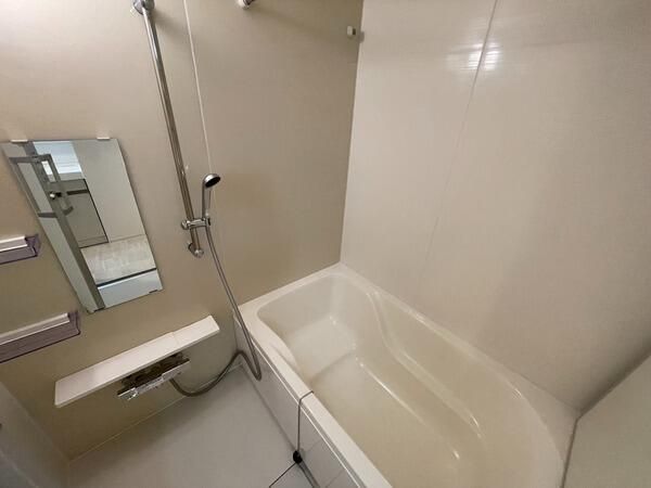 バス・シャワールーム　☆ゆったりくつろげるお風呂☆
