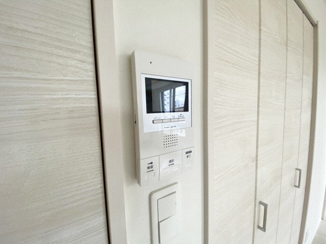 セキュリティ　防犯面に配慮したＴＶモニターホン付きです！
